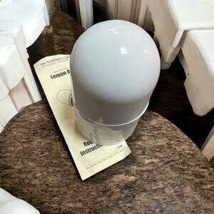 Pampered Chef Lemon Aid Juice Extractor Pour Spout Storage Kitchen Gadget 2301
